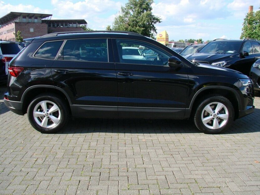 Skoda Karoq 2.0TDi Style 4x4 ACC Navi Kamera 24.001 km 29.980 € Falkensee 14612