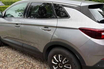 Opel Grandland (X) 115.247 km 12.500 &euro; Jerrishoe 24963