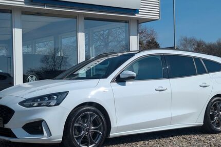 Ford Focus 85.600 km 15.990 &euro; Tarp 24963