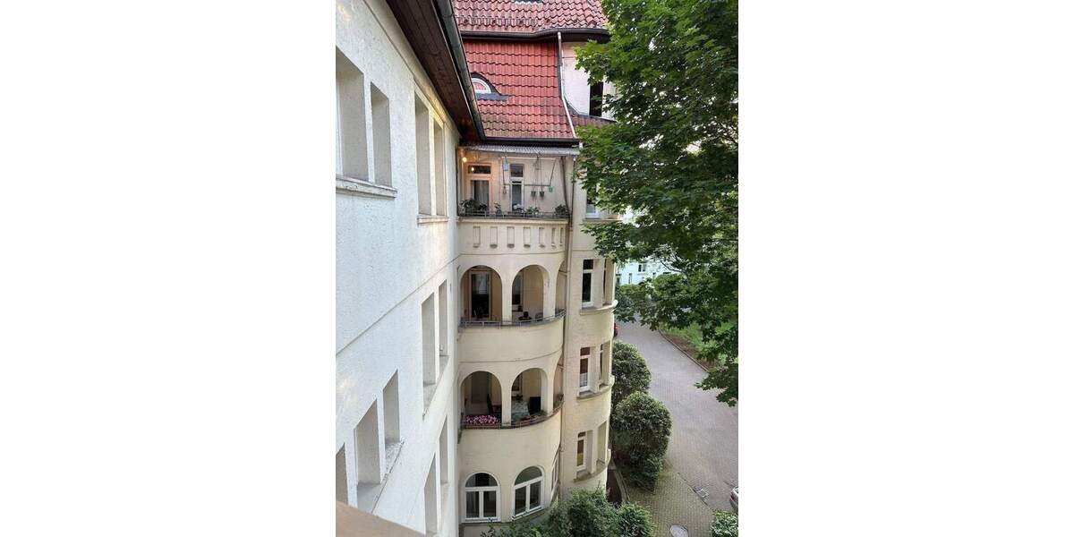 *Sanierte Wohnung in der List zentrumsnah mit guter Anbindung optional mit Dachboden 180 m2 mit zu vermieten * 1 zimmer