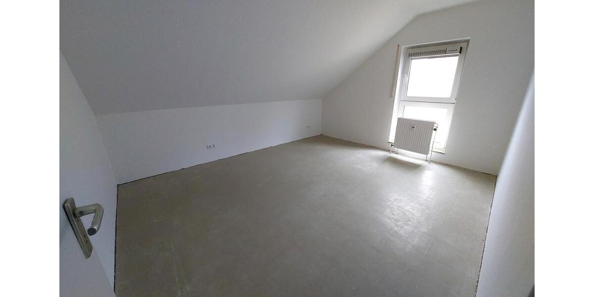 Dachgeschoßwohnung Bergkamen - 2.5 Zimmer, 66 m&sup2;, 346&euro; | Angebot:26656375