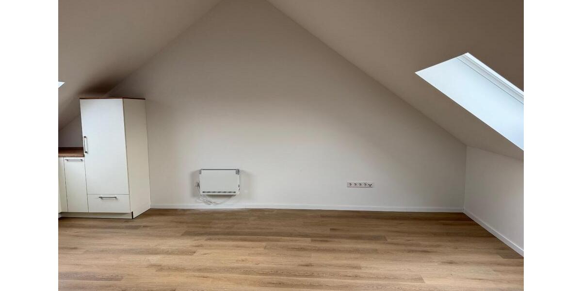 Dachgeschoßwohnung Bielefeld Mitte - 1 Zimmer, 32 m&sup2;, 400&euro; | Angebot:26367876