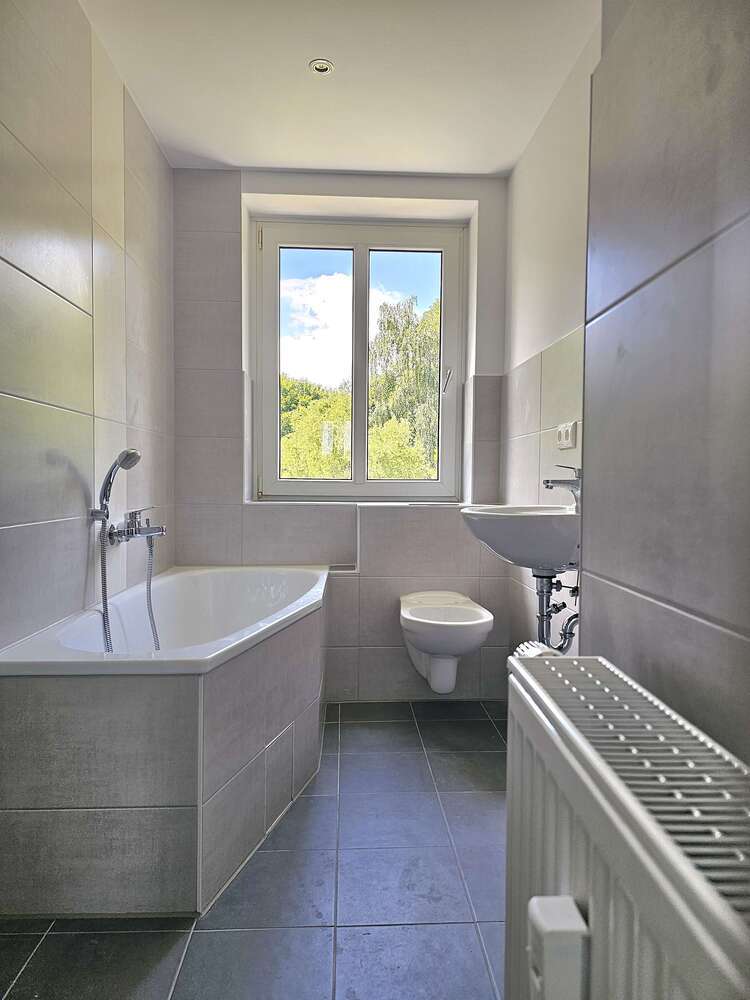 Wohnung zum Mieten in Jahnatal 325 € 57.8 m²