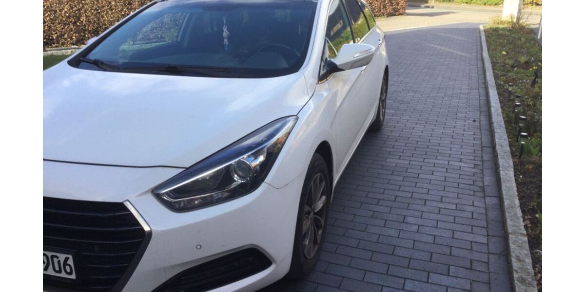 Hyundai i40 200.500 km 4.999 &euro; Tarp 24963