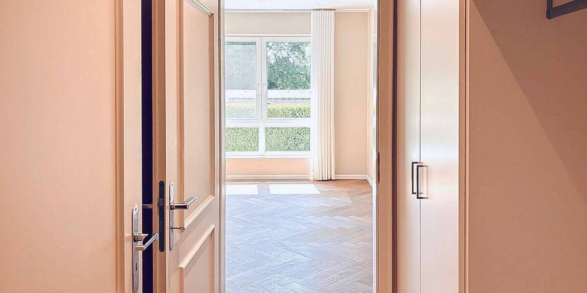 Etagenwohnung Düsseldorf Urdenbach - 4 Zimmer, 138 m&sup2;, 2.350&euro; | Angebot:26797596