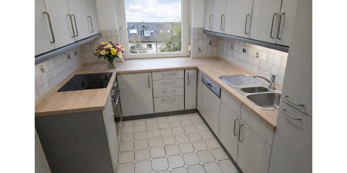 Etagenwohnung Stuttgart Bad Cannstatt - 4 Zimmer, 87 m&sup2;, 1.280&euro; | Angebot:26006373