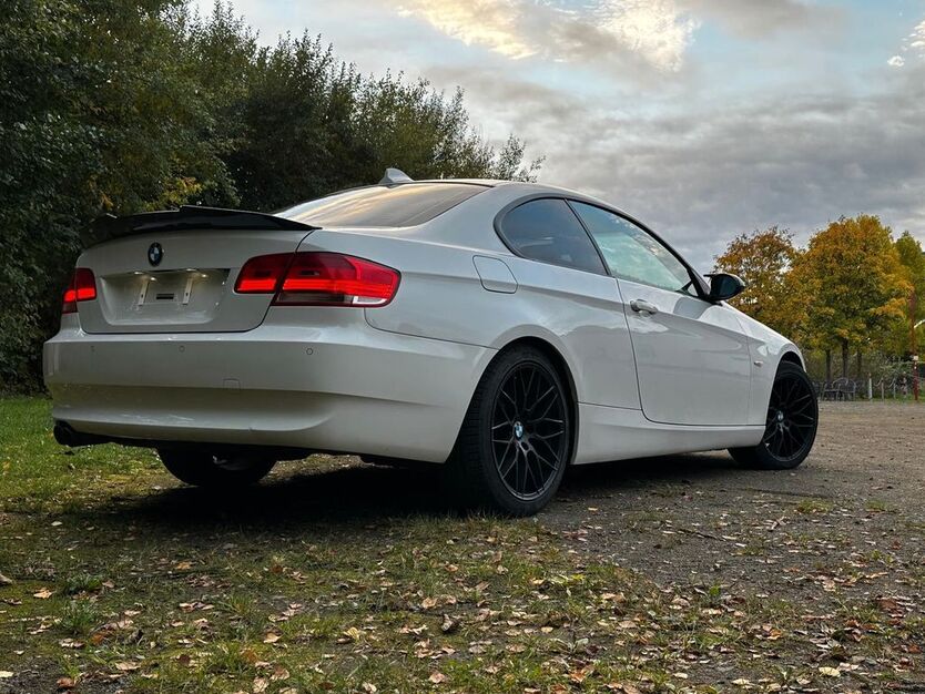 BMW 328 182.276 km 17.900 € Lahntal 35094