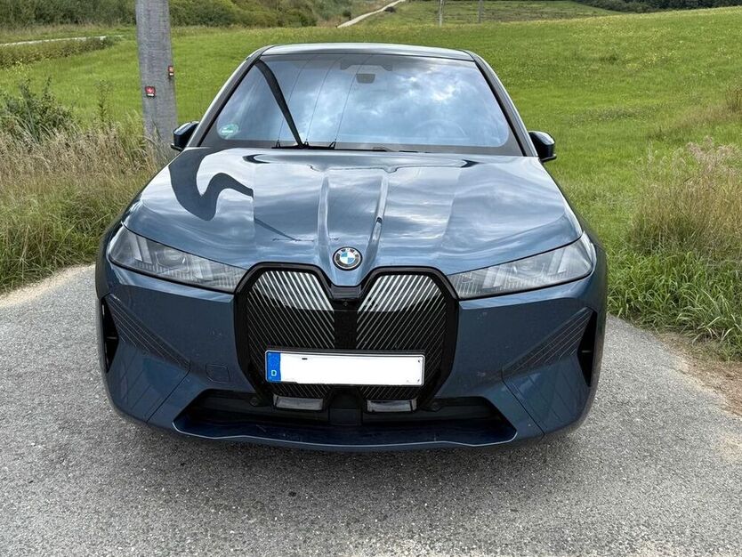 iX