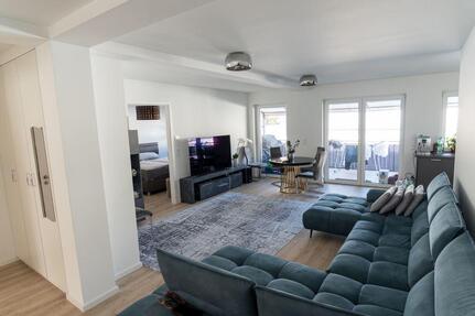 Zentrale 4-Zimmer-Wohnung mit 102 qm - hochwertiger Neubauzustand