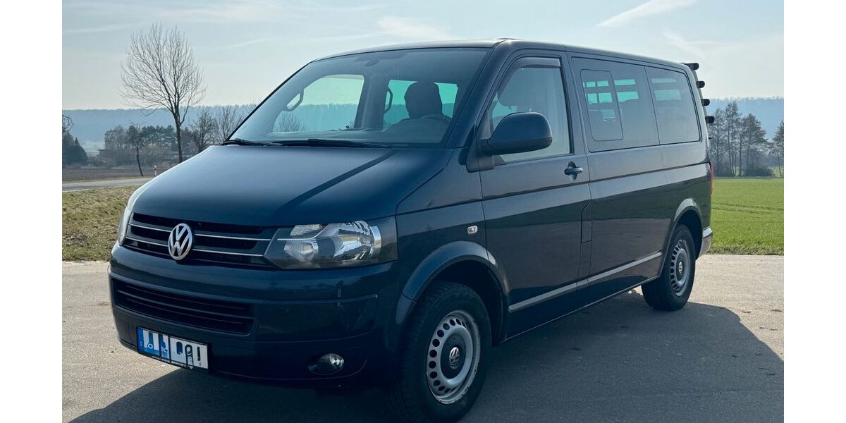 VW T5 Multivan 183.000 km 22.900 &euro; Dettum 38173