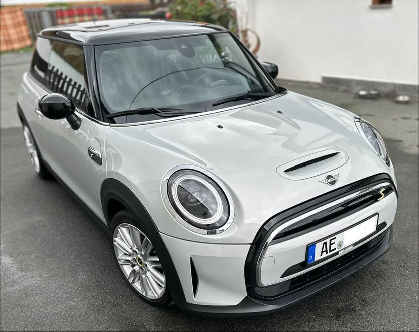 Mini Cooper SE 41.000 km 17.699 € Werda 08223