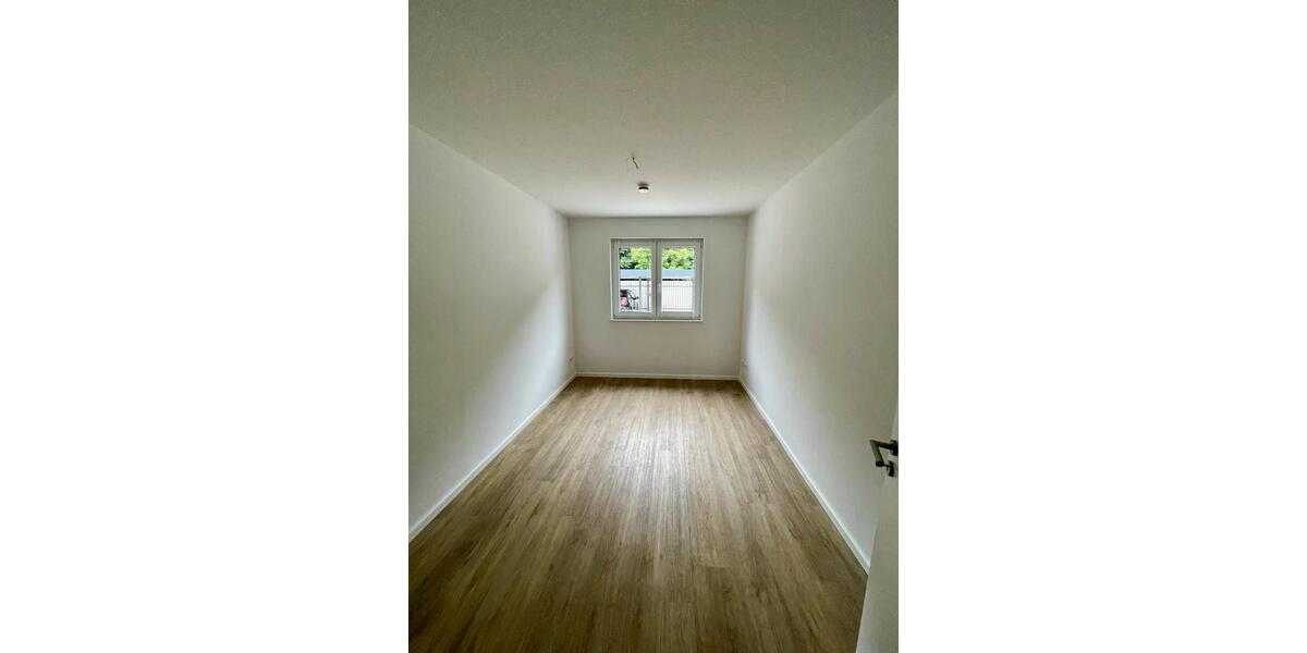 Erdgeschoßwohnung Hiddenhausen - 4.5 Zimmer, 107 m&sup2;, 379.000&euro; | Angebot:24611480