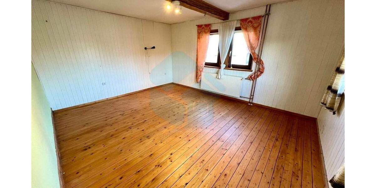 Einfamilienhaus Butzbach / Hoch-Weisel Hoch-Weisel - 5 Zimmer, 129 m&sup2;, 179.000&euro; | Angebot:25385969