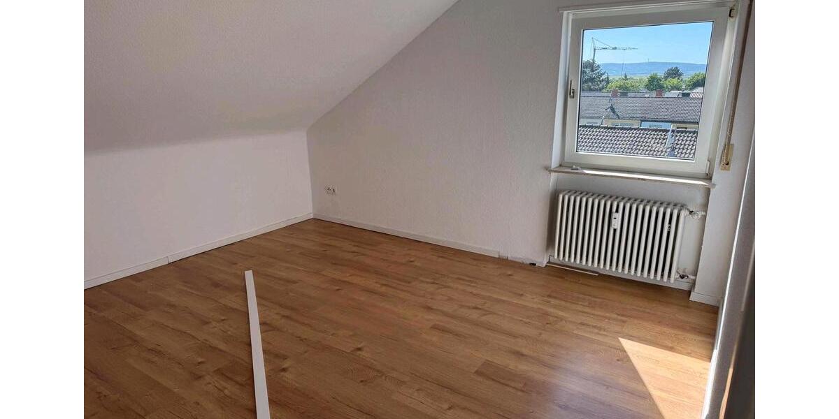 Dachgeschoßwohnung Lambsheim - 3 Zimmer, 65 m&sup2;, 650&euro; | Angebot:26635158