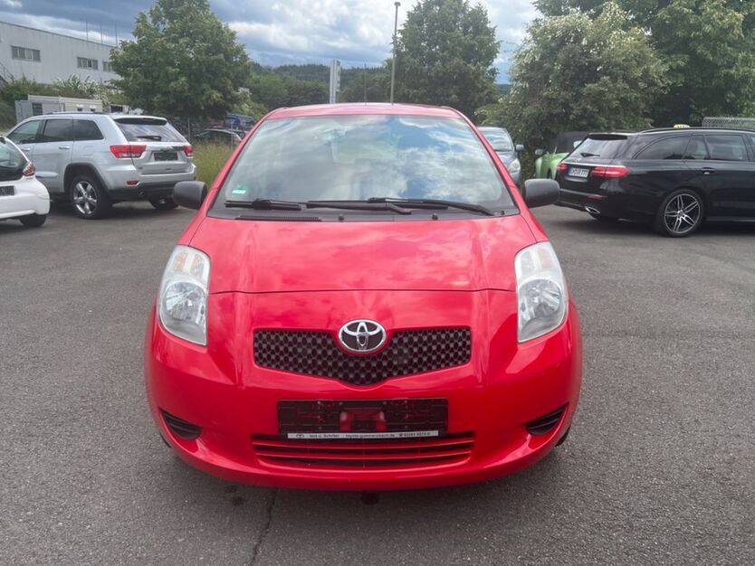 Toyota Yaris 125.000 km 2.650 € Waldbröl 51545