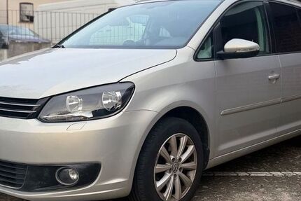 VW Touran 121.900 km 10.790 &euro; Peine 31226