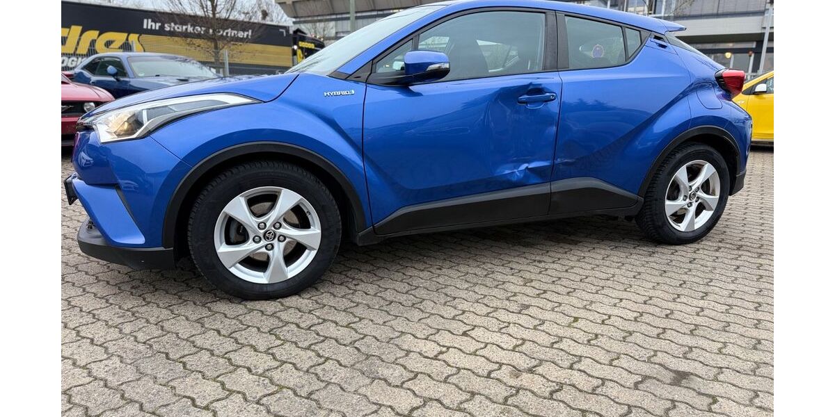 Toyota C-HR 156.200 km 13.099 &euro; Hanau 63452