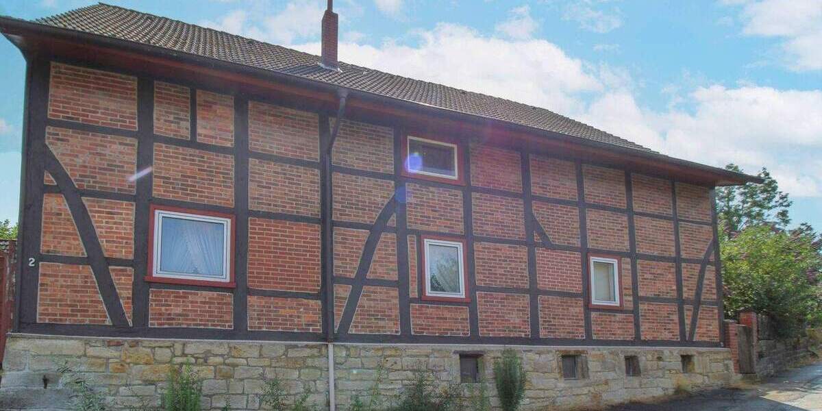 Denkmalgeschütztes EFH mit Gestaltungspotenzial in Vorstadtlage 7 zimmer