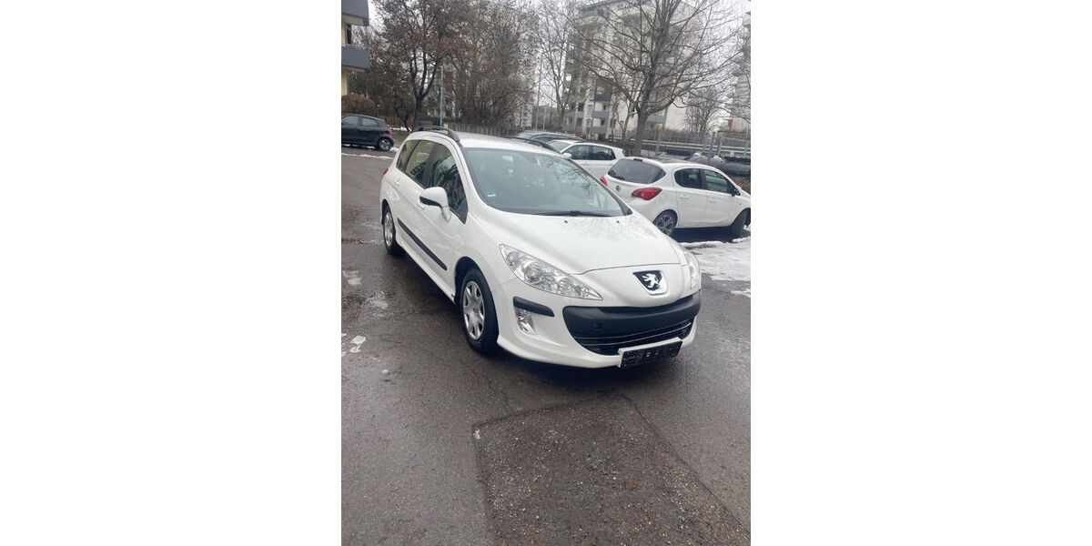 Peugeot 308 213.000 km 2.390 &euro; Stuttgart 70376