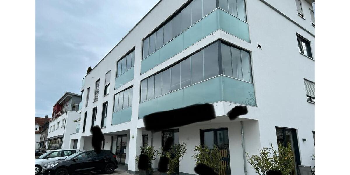 Exklusive 4-Zi.-Wohnung · 100 m² · barrierefrei · Balkon · Garage 4 zimmer