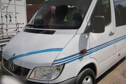 Mercedes-Benz Sprinter 353.000 km 11.900 &euro; Essen 45145