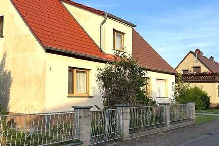 Haus Gräfenhainichen - 5 Zimmer, 95 m&sup2;, 89.500&euro; | Angebot:25626498