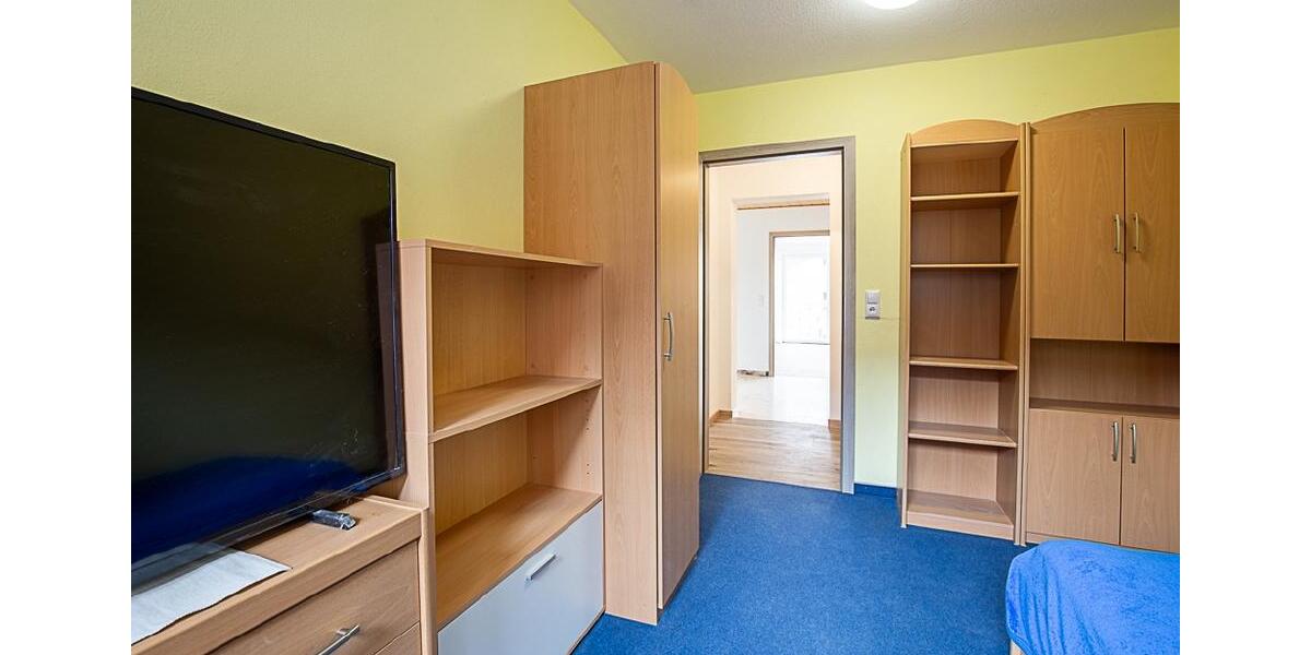 Etagenwohnung Hoffeld - 4 Zimmer, 121 m&sup2;, 780&euro; | Angebot:26498349