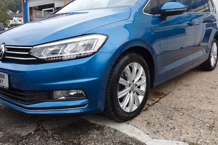VW Touran 75.000 km 17.999 € Heidenheim 89520