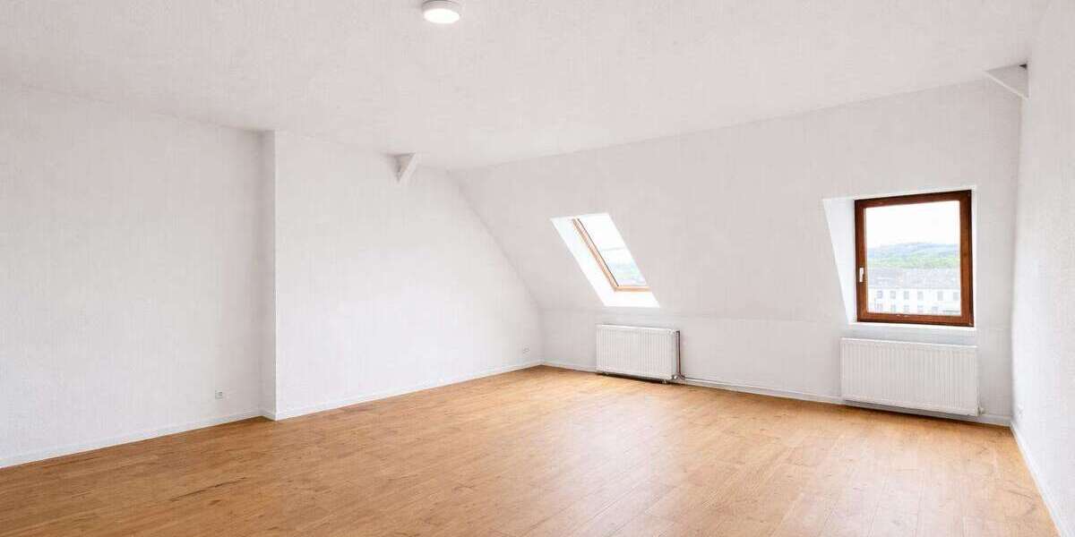 Etagenwohnung Trier West-Pallien - 4 Zimmer, 127 m&sup2;, 1.400&euro; | Angebot:26300503