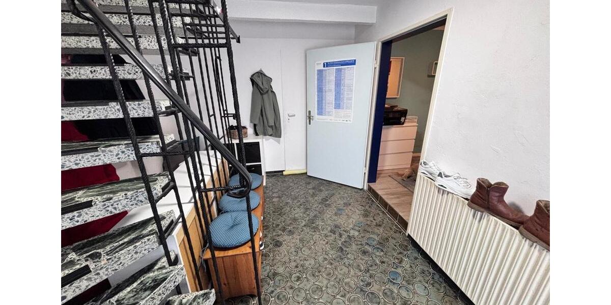 Etagenwohnung Sulingen - 4 Zimmer, 100 m&sup2;, 700&euro; | Angebot:25303925