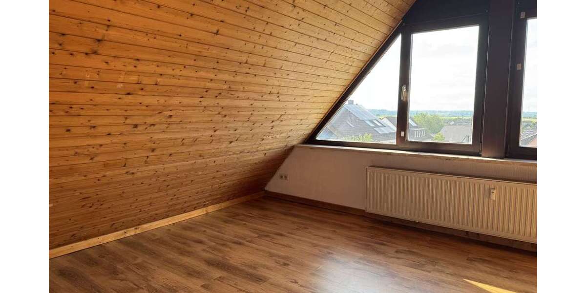 Etagenwohnung Crailsheim / Onolzheim Onolzheim - 6 Zimmer, 99 m&sup2;, 890&euro; | Angebot:27021885