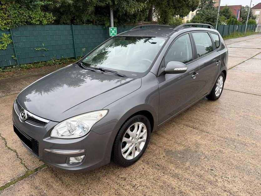 i30