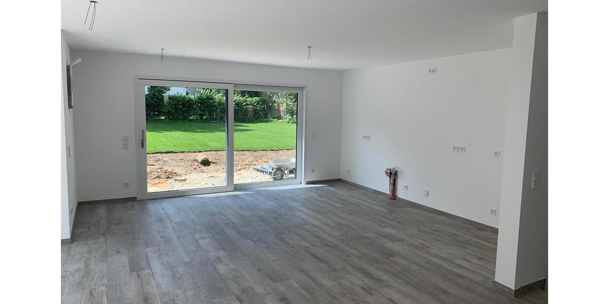 Doppelhaushälfte München Hadern - 5 Zimmer, 186 m&sup2;, 4.600&euro; | Angebot:25984260