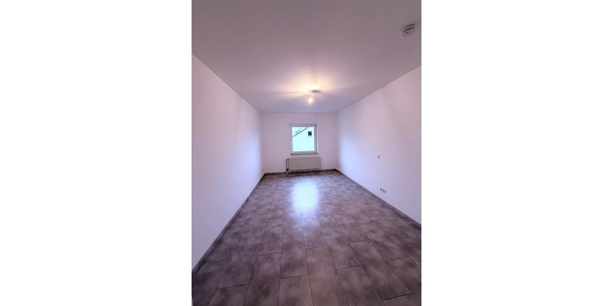 Frisch renovierte Wohnung mit Balkon und Einbauküche in Erkrath 3 zimmer