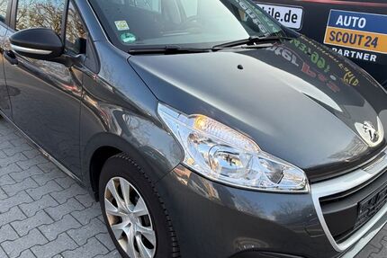 Peugeot 208 148.747 km 5.499 &euro; Berlin 12349