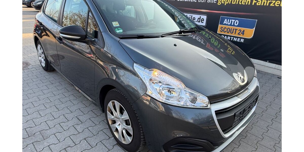 Peugeot 208 148.747 km 5.499 &euro; Berlin 12349