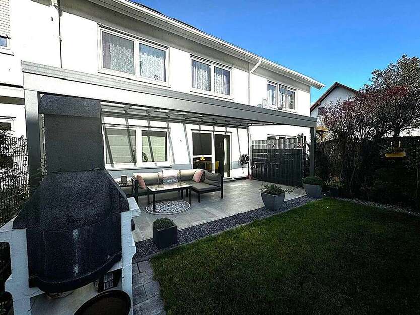Haus zum Mieten in Riedstadt 2.800 € 162 m²