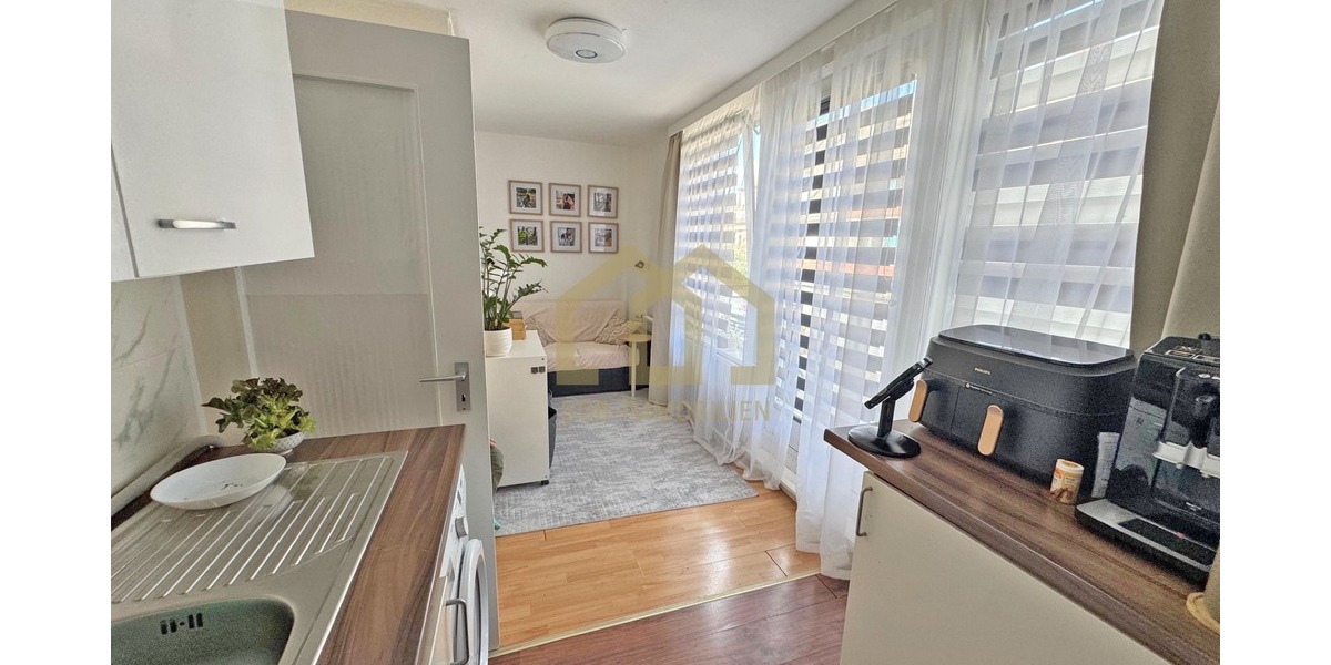 Attraktive 2-Zimmer-Eigentumswohnung im Dachgeschoss mit zwei Balkonen Bremen-Findorff - Dachgeschoßwohnung Bremen Findorff | Angebot:27338630