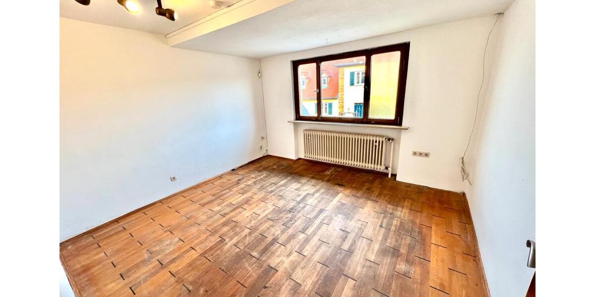 Einfamilienhaus Litzendorf - 7 Zimmer, 144 m&sup2;, 199.900&euro; | Angebot:27217699