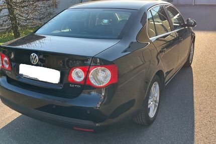 VW Jetta 225.300 km 2.590 &euro; Mutlangen 73557