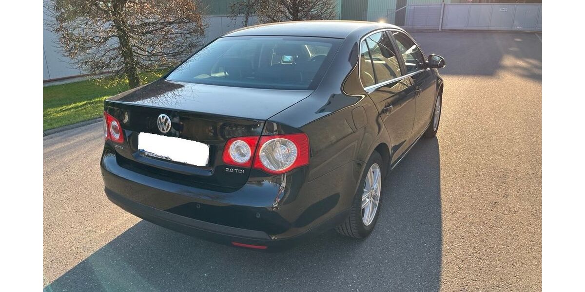 VW Jetta 225.300 km 2.590 &euro; Mutlangen 73557