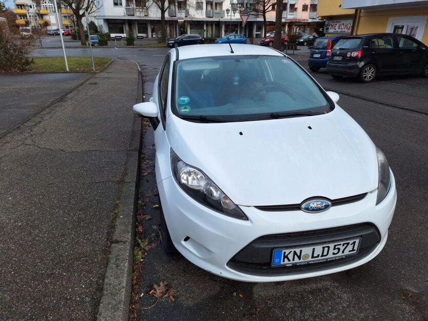 Ford Fiesta 86.000 km 4.200 € RIELASINGEN 78239