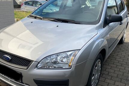 Ford Focus 123.000 km 1.049 &euro; Herborn 35745