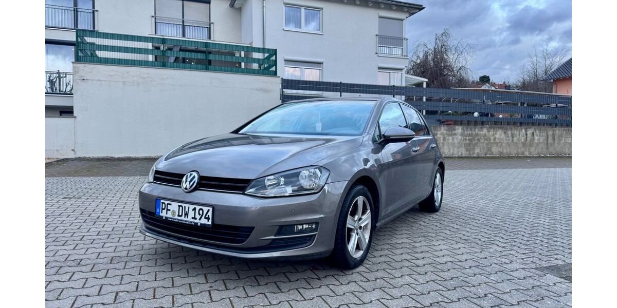 VW Golf 101.000 km 10.000 &euro; Pforzheim 75181