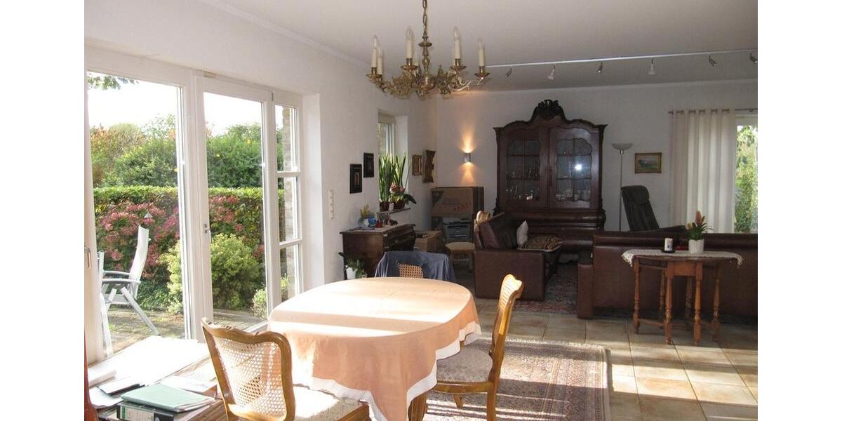 IM EINKLANG MIT DER NATUR Hochwertiges Einfamilienhaus mit Traumgarten 4 zimmer