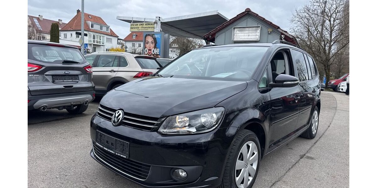 VW Touran 131.000 km 7.700 &euro; Friedrichshafen 88045