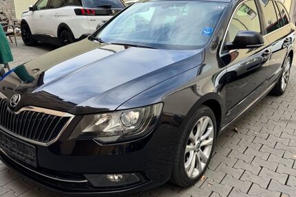 Skoda Superb 269.000 km 7.500 &euro; Nürnberg 90439