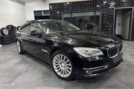 BMW 730