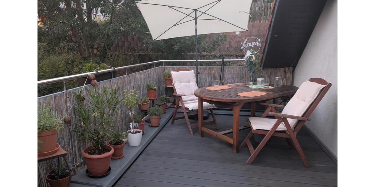 Dachgeschoßwohnung Oberderdingen - 4 Zimmer, 125 m&sup2;, 1.100&euro; | Angebot:27608082