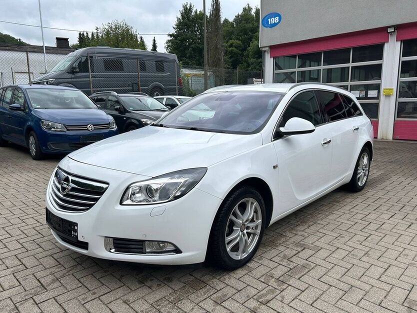 Opel Insignia 236.000 km 2.950 € Siegen 57074